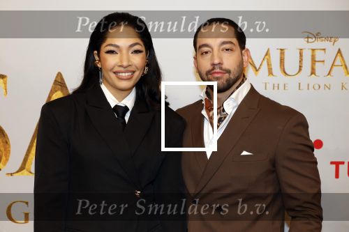 Amsterdam 17 december 2024
Premiere Mufasa (disney) in hotel l\'Europe. April Darby met partner