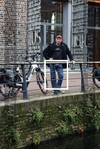 Arnhem 11 december 2024
25 jaar geleden won Bart Spring in t Veld de eerste serie van Big Brother .