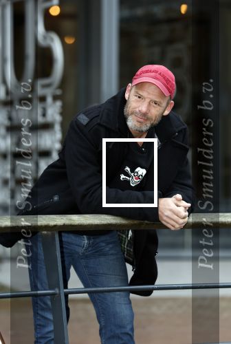 Arnhem 11 december 2024
25 jaar geleden won Bart Spring in t Veld de eerste serie van Big Brother .