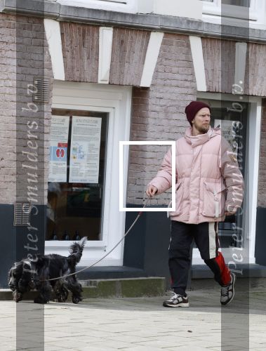 Amsterdam 11 maart 2023
Oud voetballer Poulsen van Ajax met vrouw en dochetr in Amsterdam.