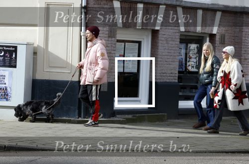 Amsterdam 11 maart 2023
Oud voetballer Poulsen van Ajax met vrouw en dochetr in Amsterdam.