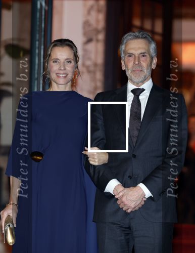 Amsterdam 11 december 2024
Koningspaar Koning Willem Alexander Koningin Maxima  bij contraprestatie Portugese staatsbezoek, Dick Schoof en partner Loes Meurs