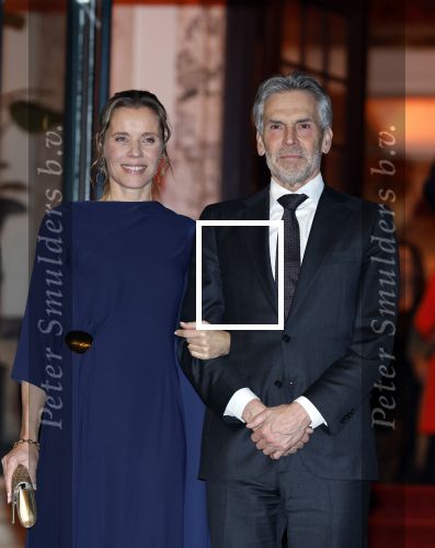 Amsterdam 11 december 2024
Koningspaar Koning Willem Alexander Koningin Maxima  bij contraprestatie Portugese staatsbezoek, Dick Schoof en partner Loes Meurs
