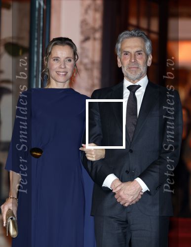 Amsterdam 11 december 2024
Koningspaar Koning Willem Alexander Koningin Maxima  bij contraprestatie Portugese staatsbezoek, Dick Schoof en partner Loes Meurs