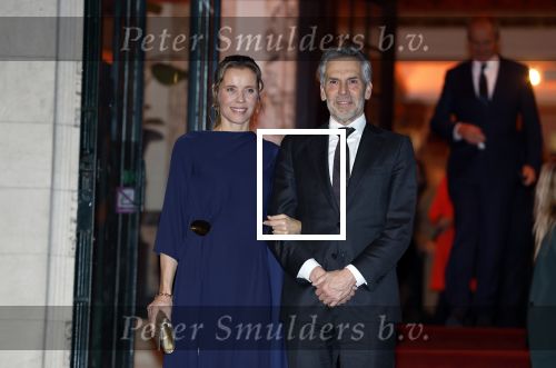 Amsterdam 11 december 2024
Koningspaar Koning Willem Alexander Koningin Maxima  bij contraprestatie Portugese staatsbezoek, Dick Schoof en partner Loes Meurs