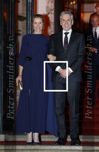 Amsterdam 11 december 2024
Koningspaar Koning Willem Alexander Koningin Maxima  bij contraprestatie Portugese staatsbezoek, Dick Schoof en partner Loes Meurs