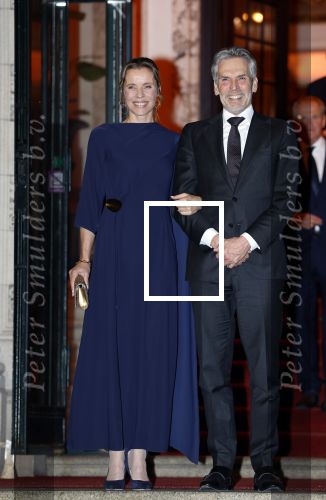 Amsterdam 11 december 2024
Koningspaar Koning Willem Alexander Koningin Maxima  bij contraprestatie Portugese staatsbezoek, Dick Schoof en partner Loes Meurs