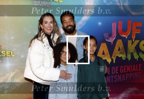 Amsterdam 8 december 2024
Premiere Juf Brakel in Pathe Arena met in de hoofdrollen Nicolette v Dam Martijn Fischer Annette Barlo Ditmar Marlin Flint de Man Floris Gobel Annick Boer Aram v d Rest Bart Oomen Carolina Dijkhuizen ea. Dwight v d Vijver met gezin