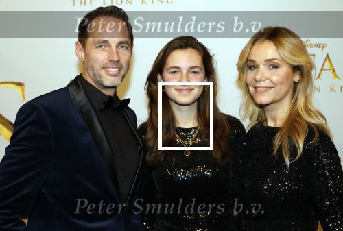 Amsterdam 17 december 2024
Premiere Mufasa (disney) in hotel l\'Europe. froukje de Both met partner en dochter