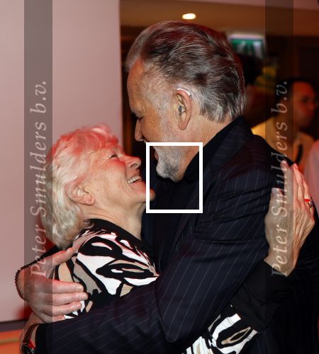 Rotterdam 21 december 2024
Hans Bouwens ( George Baker ) viert samen metb zijn vrouw Blanche en familie zijn 80e verjaardag op SS Rotterdam. George Baker en Joke Alberts