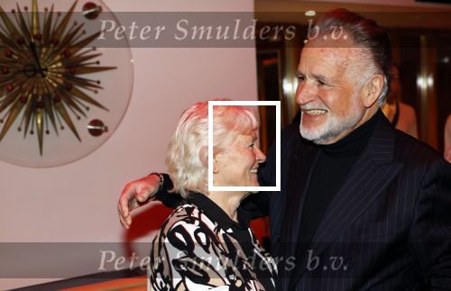 Rotterdam 21 december 2024
Hans Bouwens ( George Baker ) viert samen metb zijn vrouw Blanche en familie zijn 80e verjaardag op SS Rotterdam. George Baker en Joke Alberts