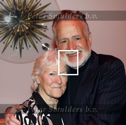 Rotterdam 21 december 2024
Hans Bouwens ( George Baker ) viert samen metb zijn vrouw Blanche en familie zijn 80e verjaardag op SS Rotterdam. George Baker en Joke Alberts