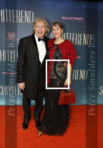 Amsterdam 9 december 2024
Premiere Schitetrend met in de hoofdrollen Holly Brood Gijs Scholten v Asschat Caro Lenssen Hannah Hoekstra Maarten Heijemans Bobbie Mulder Sidar Toksoz  in Tuschinski. Govert de Roos en zijn vriendin