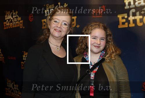 Tilburg 22 december 2024
Premiere theatershow Efteling in schouwburg van Tilburg . Hilke Bierman met dochter