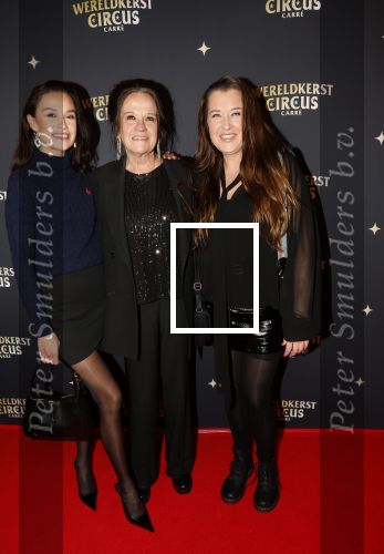 Amsterdam 18 december 2024
Kerstcircus in Carre. Holly Brood Xandra Brood en Lola Brood
