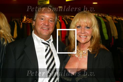Amsterdam 6 maart 2003
uitreiking van de edison prijzen in de heineken musichall

john v katwijk met zijn vrouw loes

Peter Smulders bv