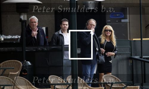 Amsterdam 7 april 2011
Surprise feestje voor Patricia Paay haar 62e verjaardag bij het Hilton hotel.
oa aanwezig haar vader en moeder vriend Nicky v Dam schoonvader zus Yvonne Keeley met dochter en John en Loes v Katwijk. Ze varen met boot door de grachten.
Peter Smulders bv
Peter Smulders bv