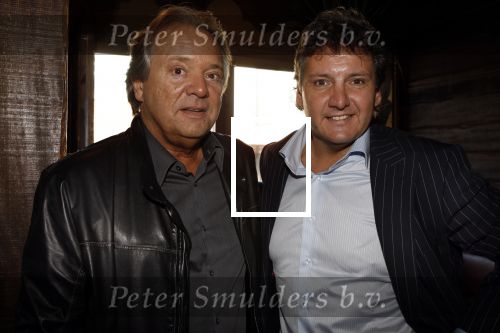 Leidschendam 4 oktober 2007
Rene Froger bij boekuitreiking henk de gier. John v Katwijk met rene
Peter Smulders bv