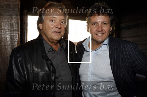 Leidschendam 4 oktober 2007
Rene Froger bij boekuitreiking henk de gier. John v Katwijk met rene
Peter Smulders bv