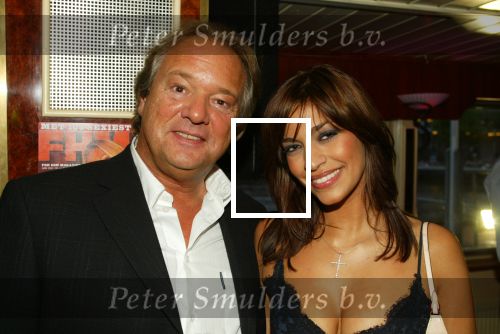 Amsterdam 22 mei 2003

FHM party op boot

Robine v d meer en Phaedra Hoste
rafael v d vaart en silvie meis met manager en touriya
john v katwijk

Peter Smulders bv