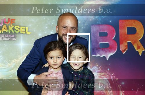 Amsterdam 8 december 2024
Premiere Juf Brakel in Pathe Arena met in de hoofdrollen Nicolette v Dam Martijn Fischer Annette Barlo Ditmar Marlin Flint de Man Floris Gobel Annick Boer Aram v d Rest Bart Oomen Carolina Dijkhuizen ea.Jon Karthaus kwam met zijn kinderen