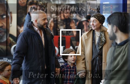 Utrecht 22 december 2024
Premiere Mees Kees in Utrecht . Jon Karthaus en carolien Spoor kwamen met hun kinderen