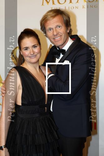 Amsterdam 17 december 2024
Premiere Mufasa (disney) in hotel l\'Europe. Joris Lammers met partner en cameraman