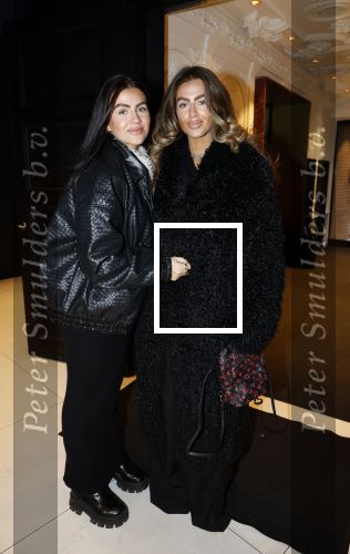 Amsterdam 11 december 2024
Presentatie cover Grazia met daarop Maria Tailor in het Andaz hotel. Julie Reijnders en Marie Reijnders