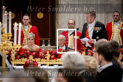 Amsterdam 10 december 2024
Staatsbezoek Portugal Koningin Maxima, president van Portugal Marcelo Rebelo de Sousaen  Koning Willem-Alexander bij paleis op de dam. Ook prinses Amalia is aanwezig bij het staatsbanket.