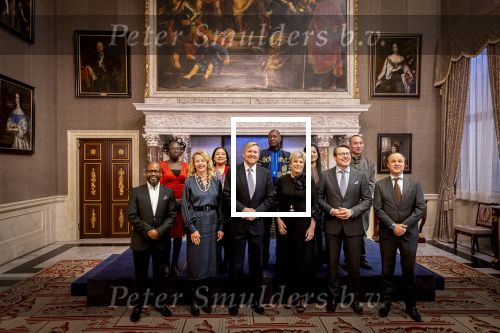 Amsterdam 3 december 2024
Uitreiking Prins Calus prijzen in het paleis op de dam . Aanwezig names koninklijke familie , Koning Willem Alexander Prins Constantijn Prinses Laurentien  en Prinses Mabel .