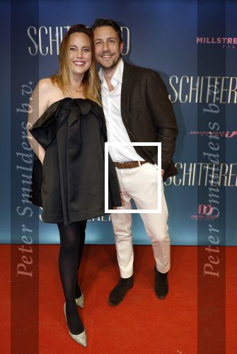 Amsterdam 9 december 2024
Premiere Schitetrend met in de hoofdrollen Holly Brood Gijs Scholten v Asschat Caro Lenssen Hannah Hoekstra Maarten Heijemans Bobbie Mulder Sidar Toksoz  in Tuschinski. marije Knevel met haar man Jelle