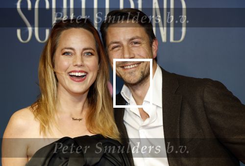 Amsterdam 9 december 2024
Premiere Schitetrend met in de hoofdrollen Holly Brood Gijs Scholten v Asschat Caro Lenssen Hannah Hoekstra Maarten Heijemans Bobbie Mulder Sidar Toksoz  in Tuschinski. marije Knevel met haar man Jelle