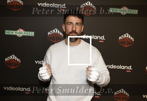 Hilversum 22 december 2024
Boxing infuencers event in studio 21 .  Mark Schaaf