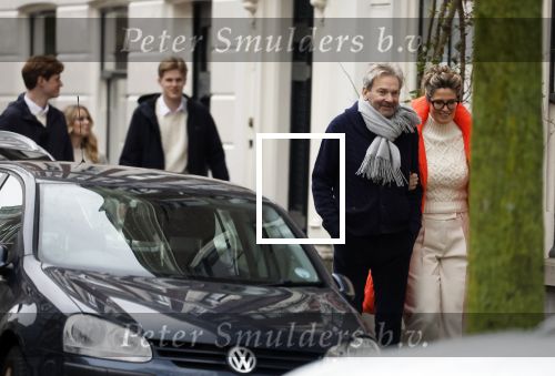 Den Haag 21 december 2024
Matthijs v Nieuwkerk en zijn vrouw Martha Riemsma zijn vandaag in kleine kring getrouwd . Ook de beide zoons van Martha waren aanwezig.