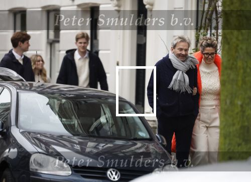 Den Haag 21 december 2024
Matthijs v Nieuwkerk en zijn vrouw Martha Riemsma zijn vandaag in kleine kring getrouwd . Ook de beide zoons van Martha waren aanwezig.