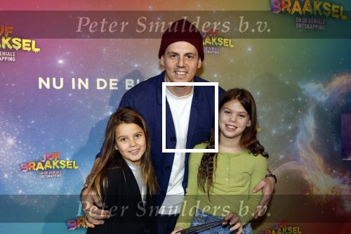 Amsterdam 8 december 2024
Premiere Juf Brakel in Pathe Arena met in de hoofdrollen Nicolette v Dam Martijn Fischer Annette Barlo Ditmar Marlin Flint de Man Floris Gobel Annick Boer Aram v d Rest Bart Oomen Carolina Dijkhuizen ea. Mike Weerts kwam met zijn dochter en een vriendinnetje
