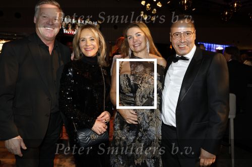 Amsterdam 14 november 2024
VIP Day Masters Expo in de RAI. Moba Oualad met zijn vrouw en Johhny Sap met vrouw