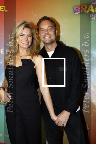 Amsterdam 8 december 2024
Premiere Juf Brakel in Pathe Arena met in de hoofdrollen Nicolette v Dam Martijn Fischer Annette Barlo Ditmar Marlin Flint de Man Floris Gobel Annick Boer Aram v d Rest Bart Oomen Carolina Dijkhuizen ea. Nicolette v Dam en man Bas Smit