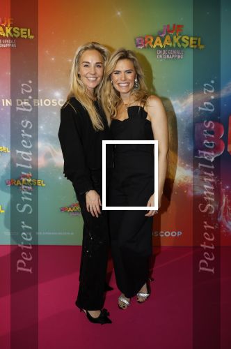 Amsterdam 8 december 2024
Premiere Juf Brakel in Pathe Arena met in de hoofdrollen Nicolette v Dam Martijn Fischer Annette Barlo Ditmar Marlin Flint de Man Floris Gobel Annick Boer Aram v d Rest Bart Oomen Carolina Dijkhuizen ea. Nicolette v Dam en Leontine Mourits