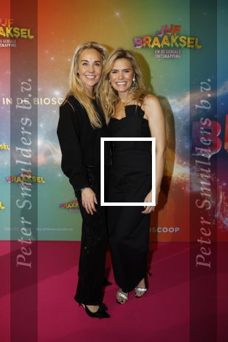 Amsterdam 8 december 2024
Premiere Juf Brakel in Pathe Arena met in de hoofdrollen Nicolette v Dam Martijn Fischer Annette Barlo Ditmar Marlin Flint de Man Floris Gobel Annick Boer Aram v d Rest Bart Oomen Carolina Dijkhuizen ea. Nicolette v Dam en Leontine Mourits