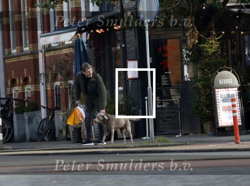 Amsterdam 19 december 2024
Prins maurits en zijn hond doen boodschappen in Amsterdam zuid en ga via het vondelpark naar huis .