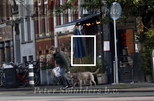Amsterdam 19 december 2024
Prins maurits en zijn hond doen boodschappen in Amsterdam zuid en ga via het vondelpark naar huis .