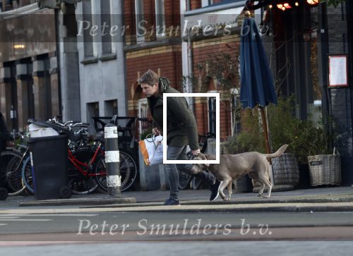 Amsterdam 19 december 2024
Prins maurits en zijn hond doen boodschappen in Amsterdam zuid en ga via het vondelpark naar huis .