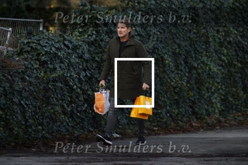 Amsterdam 19 december 2024
Prins maurits en zijn hond doen boodschappen in Amsterdam zuid en ga via het vondelpark naar huis .