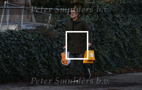 Amsterdam 19 december 2024
Prins maurits en zijn hond doen boodschappen in Amsterdam zuid en ga via het vondelpark naar huis .