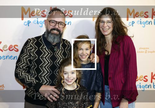 Utrecht 22 december 2024
Premiere Mees Kees in Utrecht . Ramon Brugman met partner Nijke en kinderen