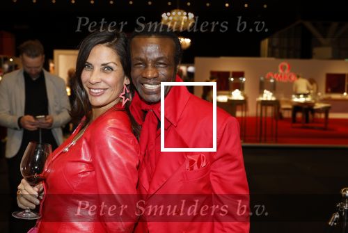 Amsterdam 13 december 2024
Regilio Tuur presenteert zijn magazine op de masters Expo . Zijn moeder en familie zijn aanwezig.