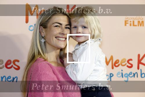 Utrecht 22 december 2024
Premiere Mees Kees in Utrecht . Renee Gunning en dochter Mabel