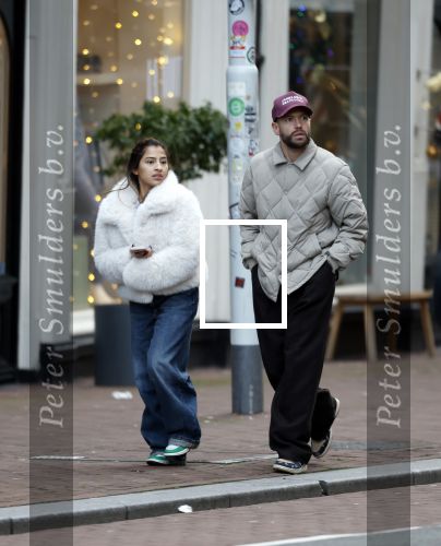 Amsterdam 20 december 2024
Rolf Sanchez met vriendin in het centrum van Amsterdam.
