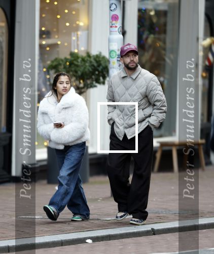 Amsterdam 20 december 2024
Rolf Sanchez met vriendin in het centrum van Amsterdam.
